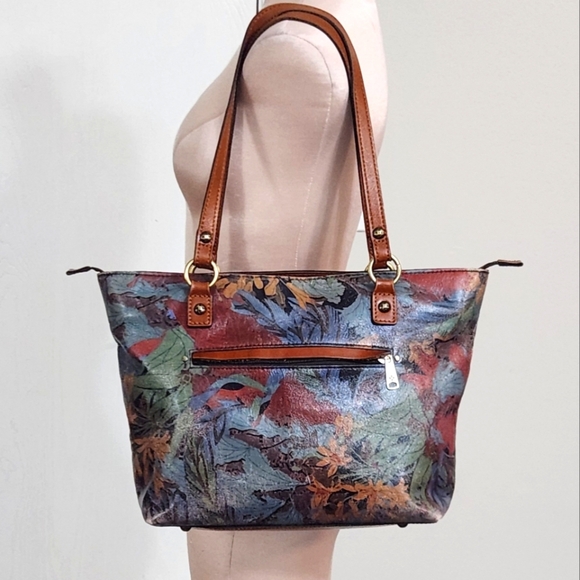 Patricia Nash Handbags - Patricia Nash Leather Shoulder Bag